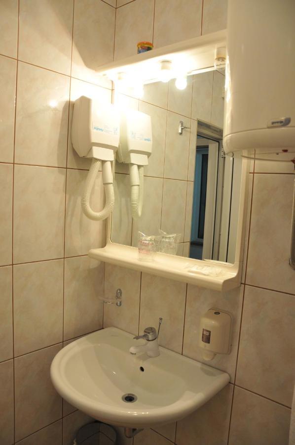 Hotel Terex Naselje Starosjedilaca Esterno foto