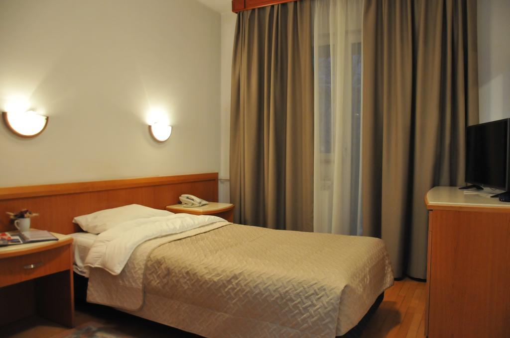Hotel Terex Naselje Starosjedilaca Esterno foto