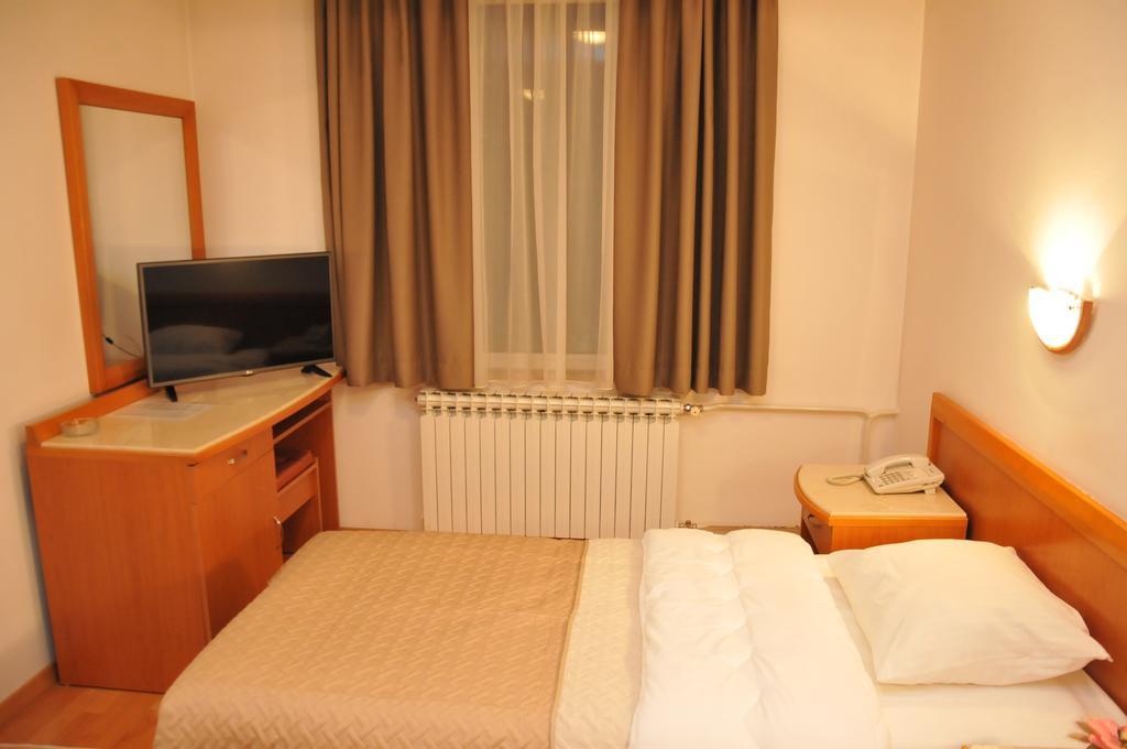 Hotel Terex Naselje Starosjedilaca Esterno foto
