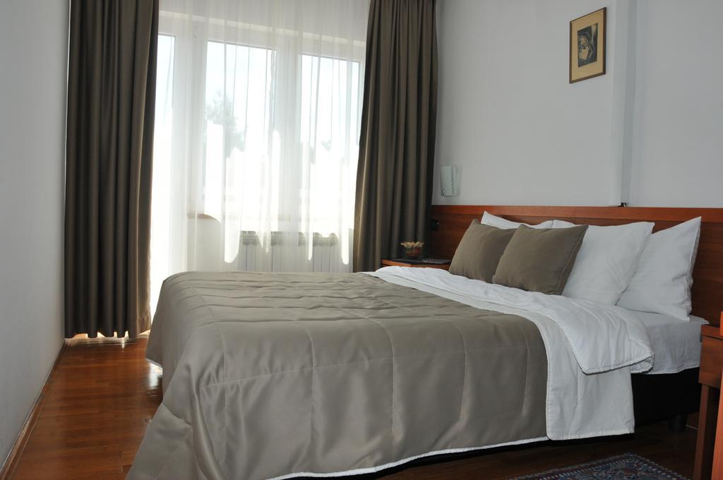 Hotel Terex Naselje Starosjedilaca Esterno foto